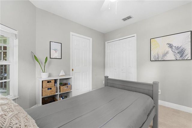 20 Heritage WAY, Naples, FL 34110