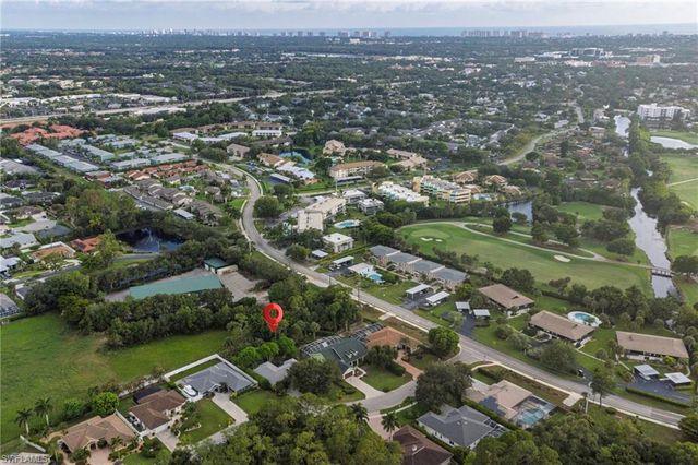 20 Heritage WAY, Naples, FL 34110