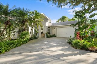20 Heritage WAY, Naples, FL 34110