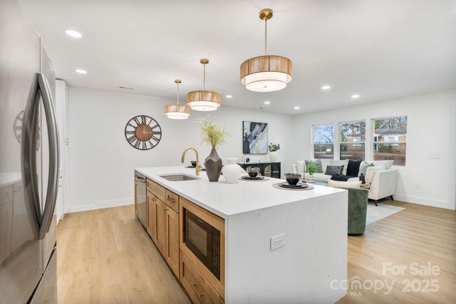 1325 Norris Avenue, Charlotte, NC 28206