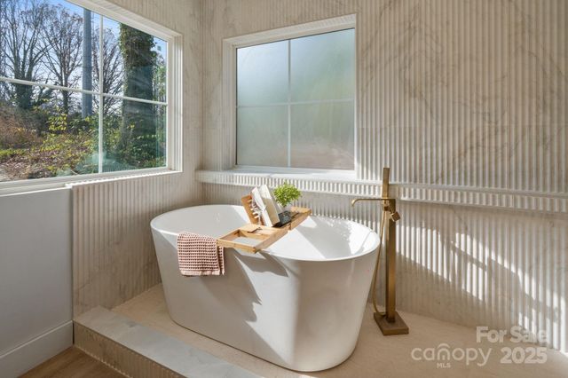 1325 Norris Avenue, Charlotte, NC 28206