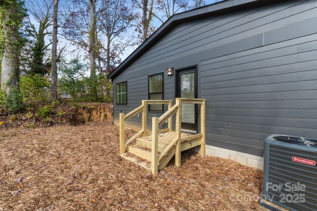 1325 Norris Avenue, Charlotte, NC 28206