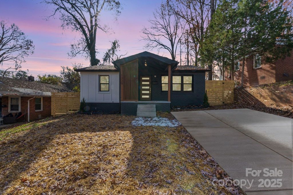 1325 Norris Avenue, Charlotte, NC 28206