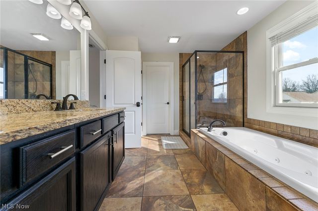 524 Berklee Drive, Poland, OH 44514