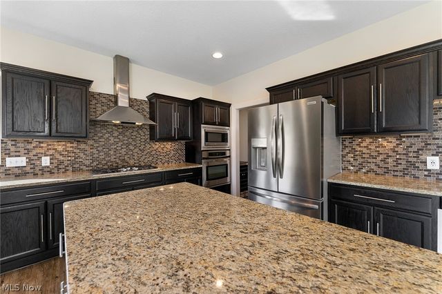 524 Berklee Drive, Poland, OH 44514