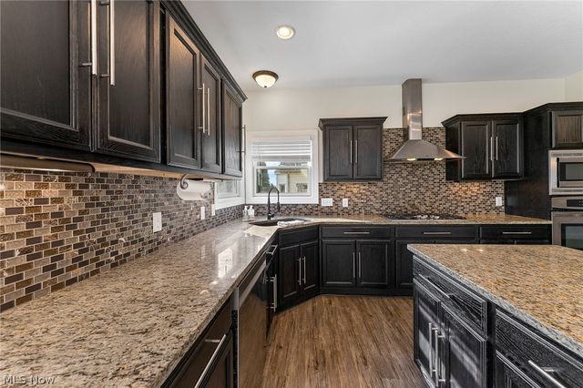 524 Berklee Drive, Poland, OH 44514