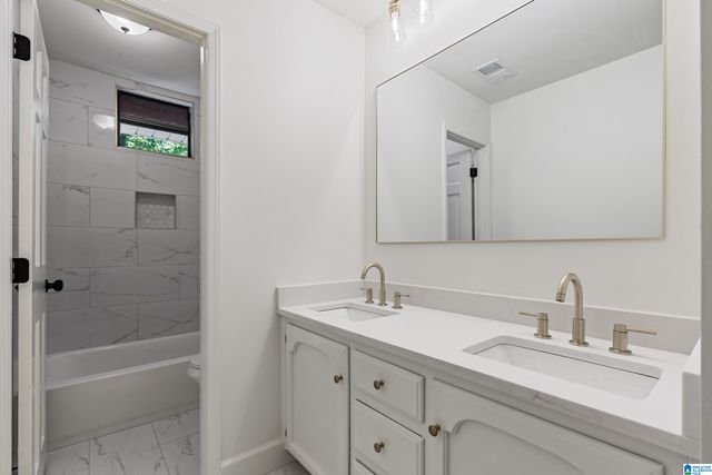 3013 OLD STONE DRIVE, Birmingham, AL 35242