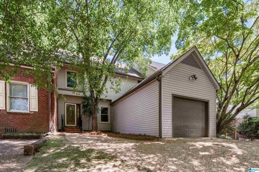 3013 OLD STONE DRIVE, Birmingham, AL 35242
