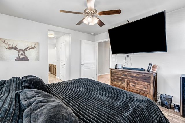 2523 Legacy Drive, Clovis, CA 93612