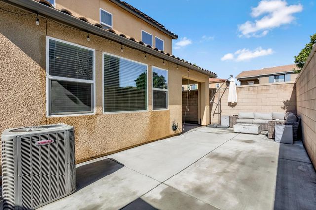 2523 Legacy Drive, Clovis, CA 93612