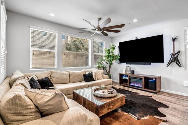 2523 Legacy Drive, Clovis, CA 93612