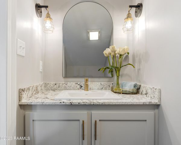 104 Whittington Drive J, Lafayette, LA 70503