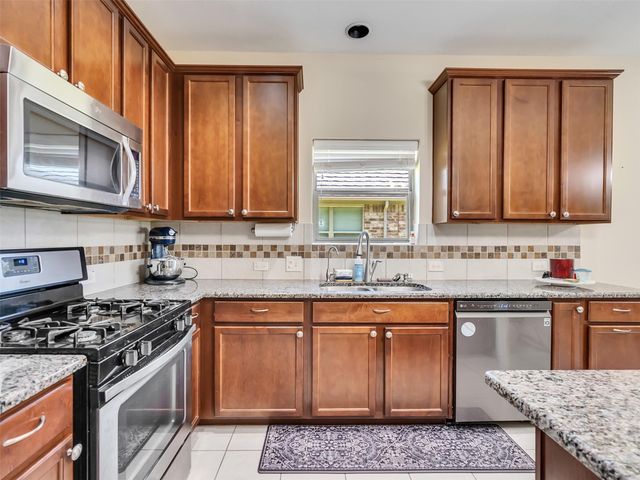 26133 Gallant Knight Lane, Kingwood, TX 77339