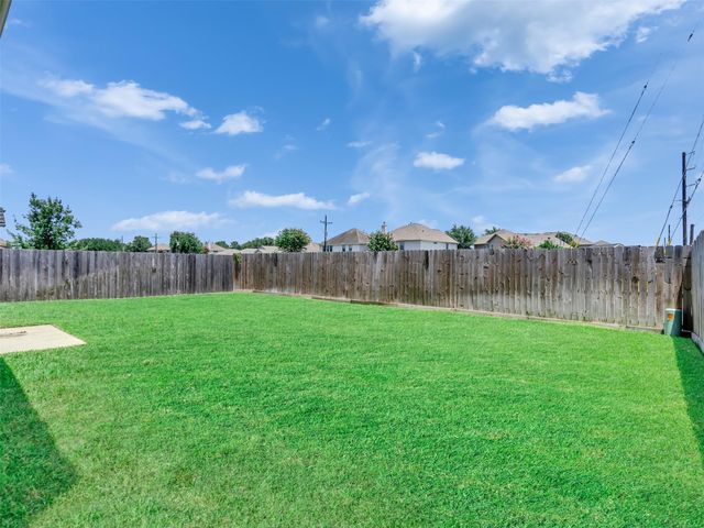 26133 Gallant Knight Lane, Kingwood, TX 77339