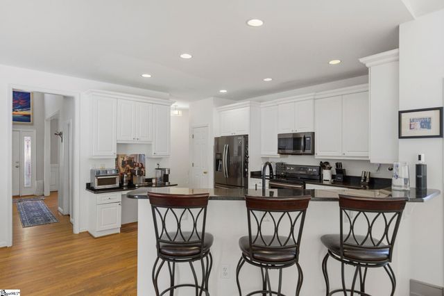 3 Chestnut Hill Place, Simpsonville, SC 29680