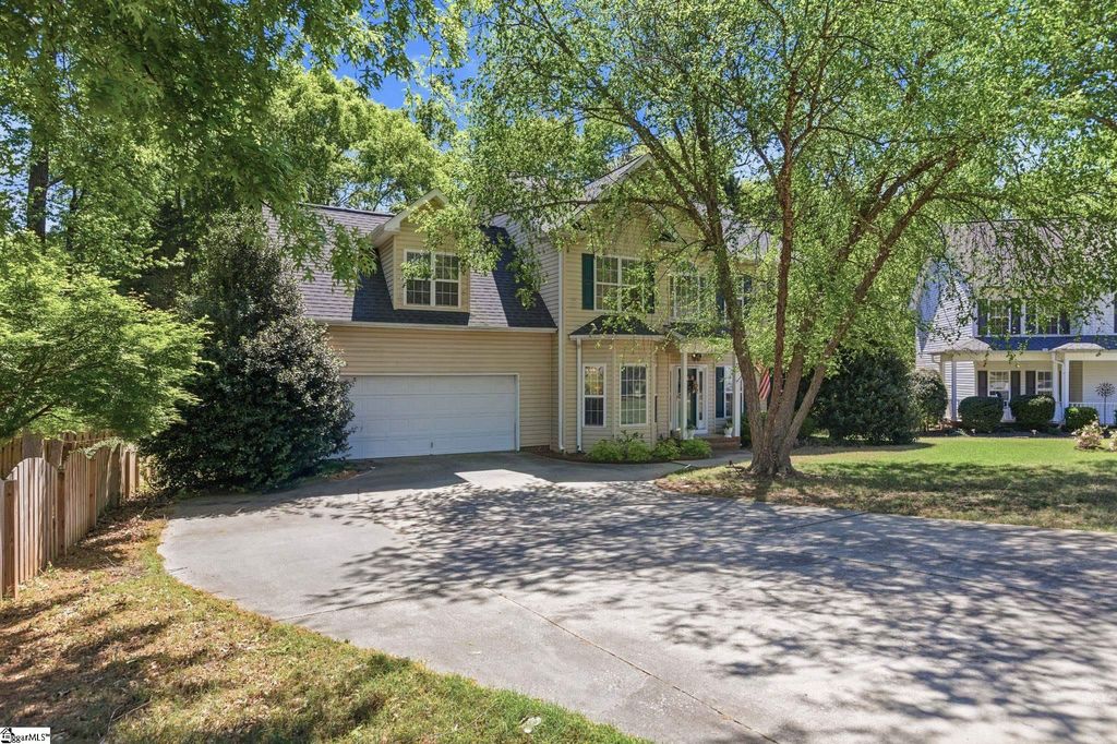3 Chestnut Hill Place, Simpsonville, SC 29680