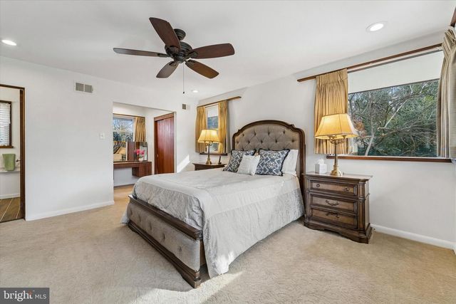 120 W ESSEX AVE, Lansdowne, PA 19050