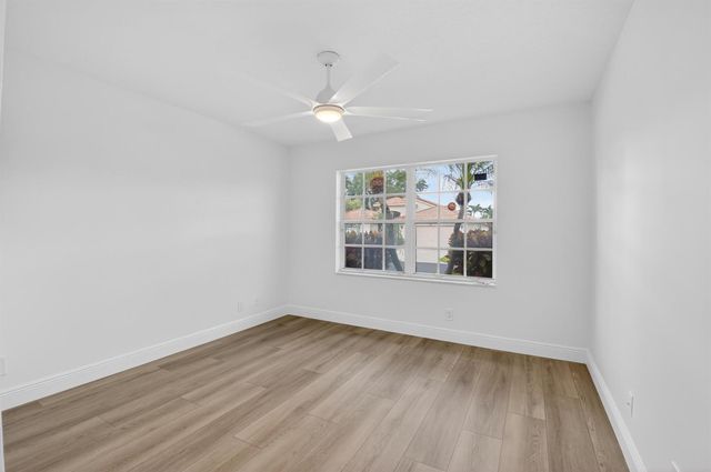 5891 Royal Isles Boulevard, Boynton Beach, FL 33437
