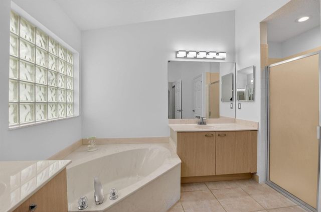 5891 Royal Isles Boulevard, Boynton Beach, FL 33437