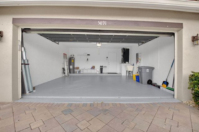 5891 Royal Isles Boulevard, Boynton Beach, FL 33437