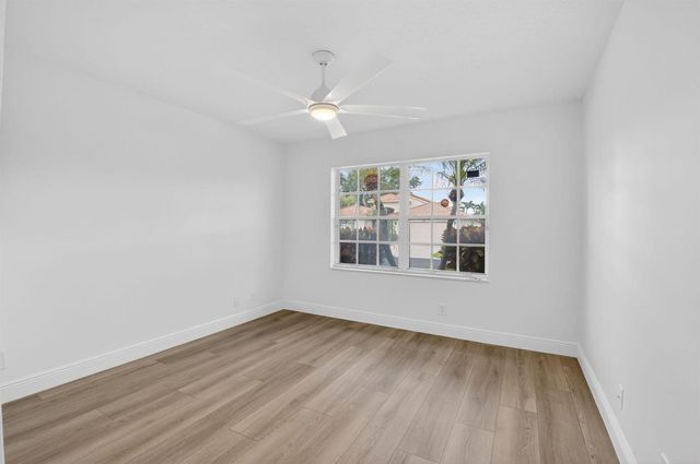 5891 Royal Isles Boulevard, Boynton Beach, FL 33437