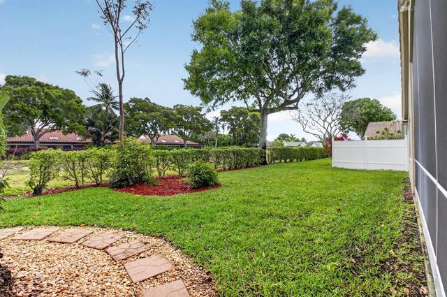 5891 Royal Isles Boulevard, Boynton Beach, FL 33437