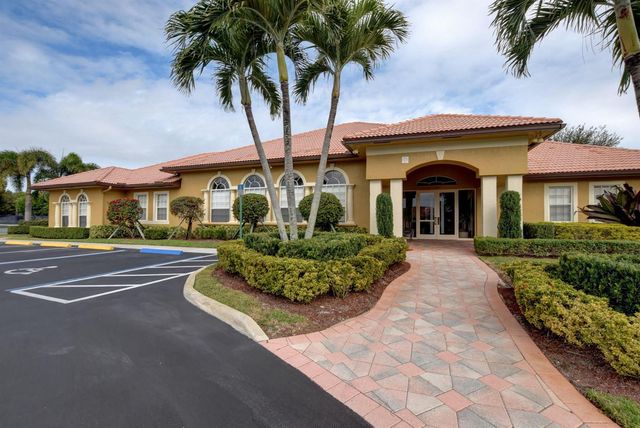 5891 Royal Isles Boulevard, Boynton Beach, FL 33437