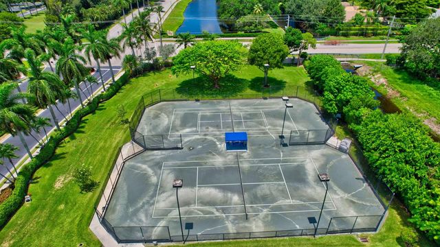 5891 Royal Isles Boulevard, Boynton Beach, FL 33437