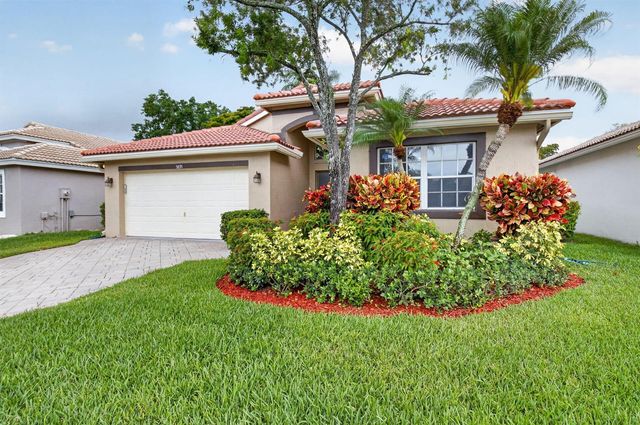 5891 Royal Isles Boulevard, Boynton Beach, FL 33437