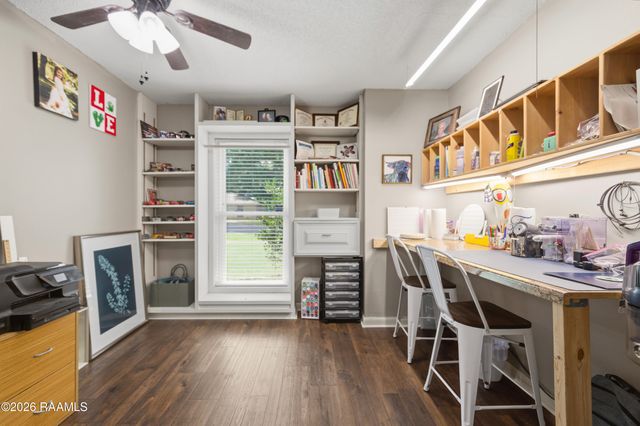 302 Maple Drive, Lafayette, LA 70506