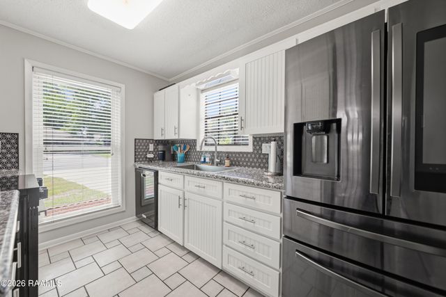 302 Maple Drive, Lafayette, LA 70506