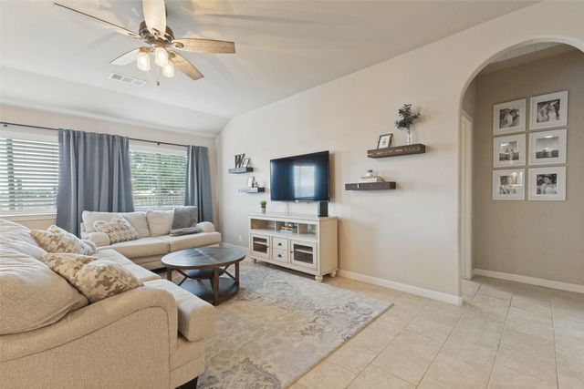 573 Providence Place, Lavon, TX 75166
