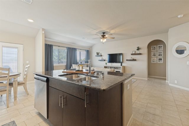 573 Providence Place, Lavon, TX 75166