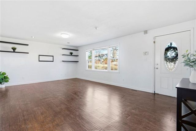 2970 N 58th Street, Kansas City, KS 66104