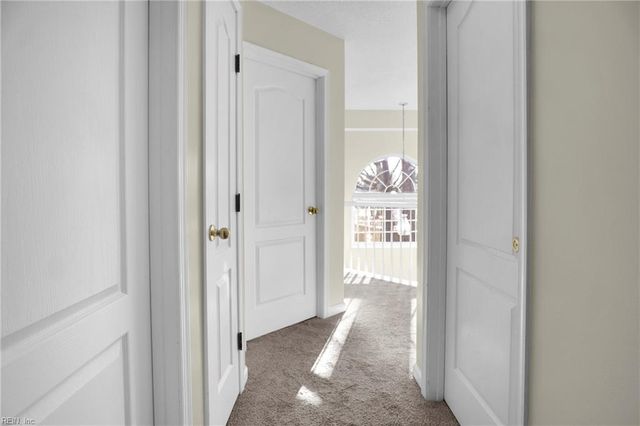 821 Oak Springs CT, Newport News, VA 23602