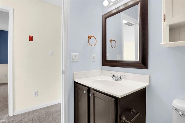 821 Oak Springs CT, Newport News, VA 23602