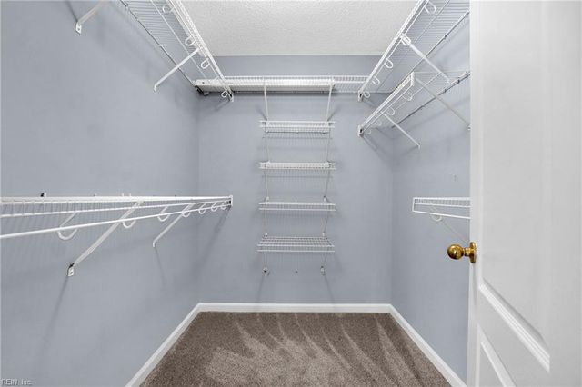 821 Oak Springs CT, Newport News, VA 23602