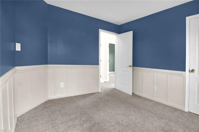 821 Oak Springs CT, Newport News, VA 23602