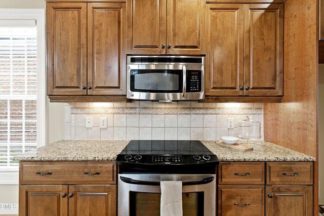 402 Village Loop Drive, Apex, NC 27502