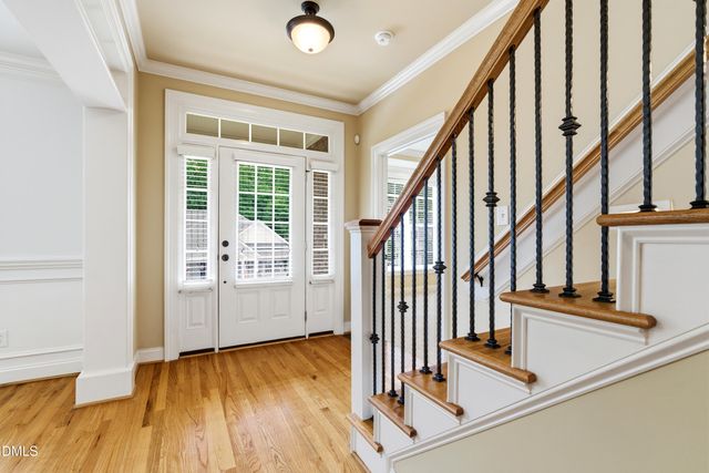 402 Village Loop Drive, Apex, NC 27502