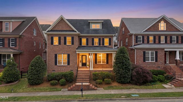 402 Village Loop Drive, Apex, NC 27502