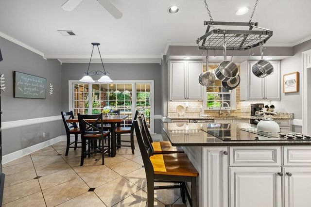8627 HAVENHURST DR, Germantown, TN 38138