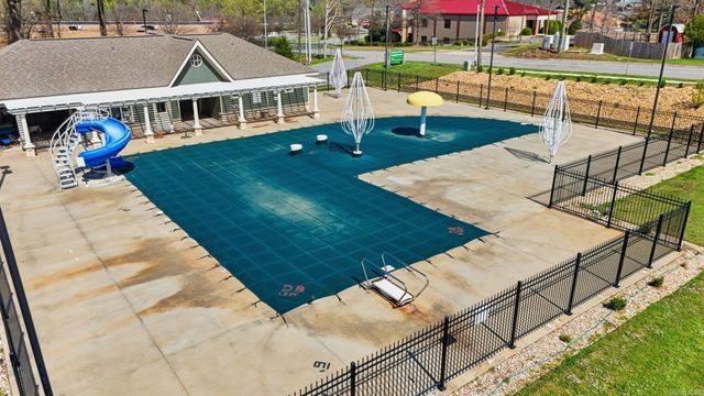 8 Willow Oak Court, Little Rock, AR 72211