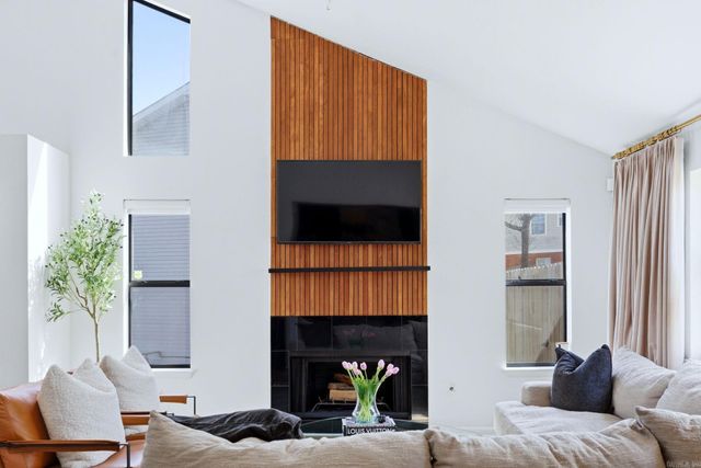 8 Willow Oak Court, Little Rock, AR 72211