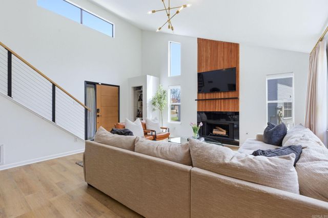 8 Willow Oak Court, Little Rock, AR 72211