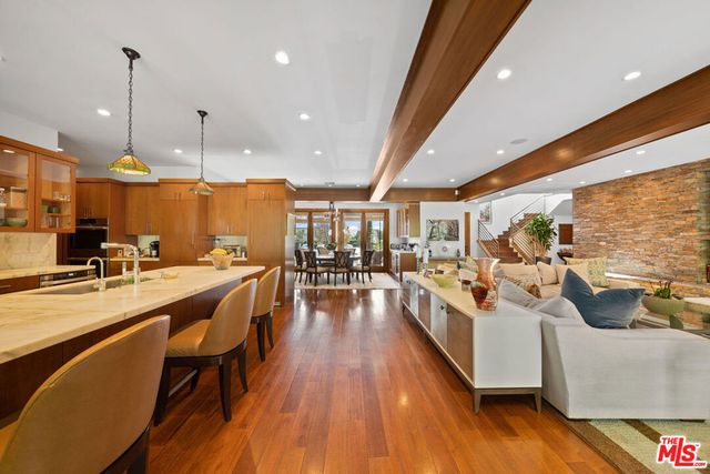 1141 Villa View Drive, Pacific Palisades, CA 90272