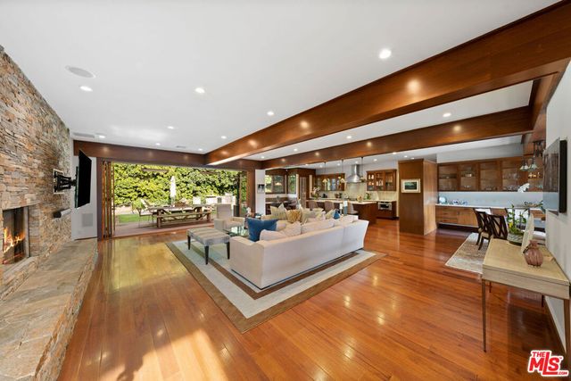 1141 Villa View Drive, Pacific Palisades, CA 90272