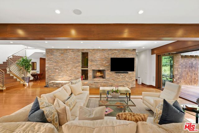 1141 Villa View Drive, Pacific Palisades, CA 90272