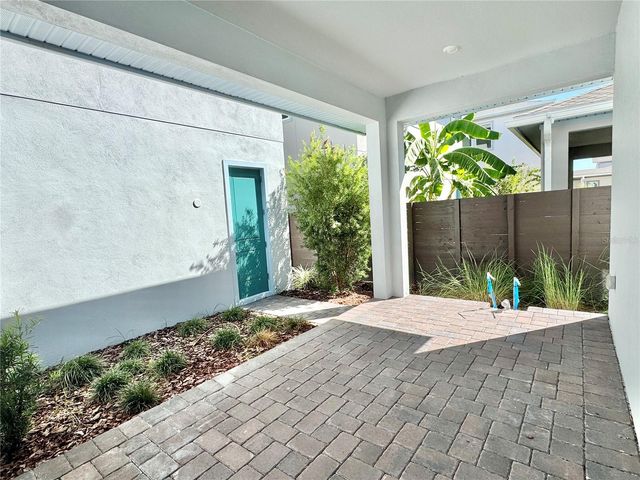 9725 NERUDA STREET, Orlando, FL 32827