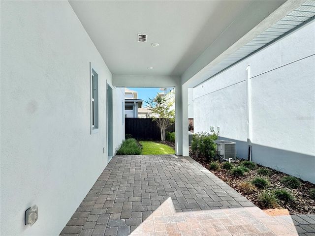 9725 NERUDA STREET, Orlando, FL 32827